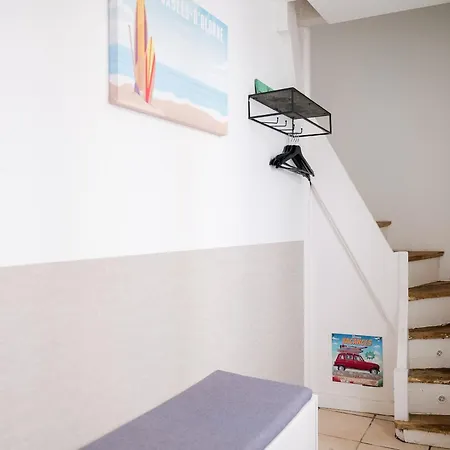 Holiday home Maison De Pecheur Renovee - 3 Et Patio Exterieur - 6 Personnes Les Sables-d'Olonne